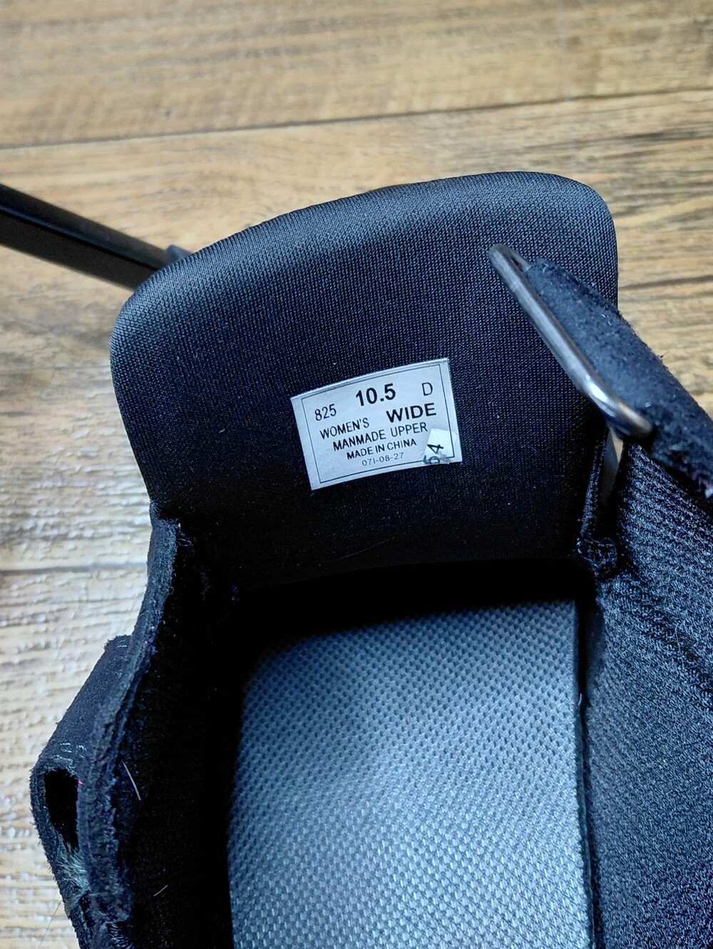 10.5 Wide (E) Orthofeet Women’s Black Hook-and-Loop Velcro Comfort Loafers - Picture 7 of 15